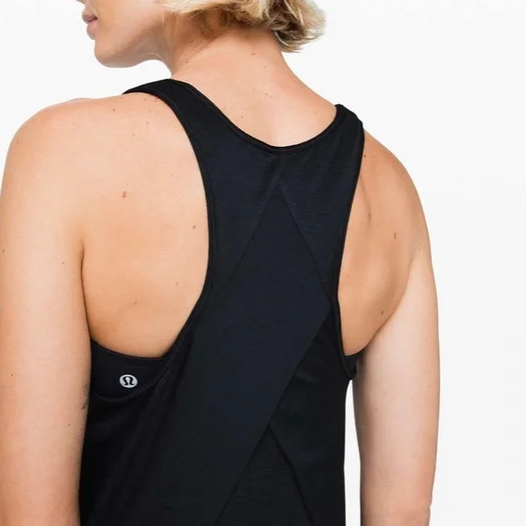Lululemon Essential Tank Pleated *Jersey
Black - Picture 5 of 9